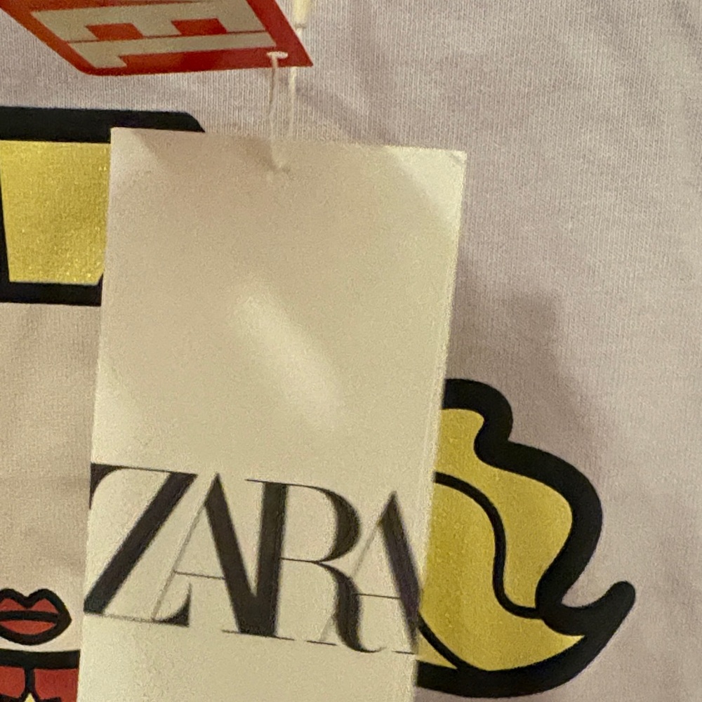 Zara Marvel Top - Picture 4 of 9